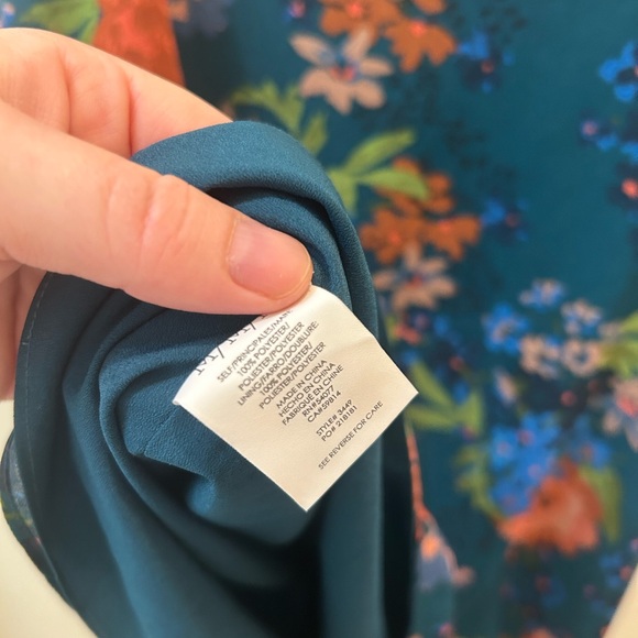 CAbi Floral Top - Picture 5 of 7